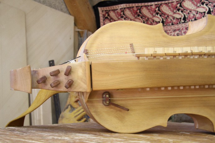 Cello- oder Gambenleier – Detail